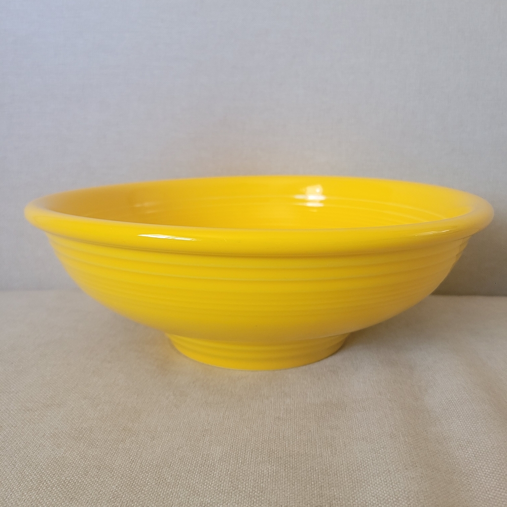 Fiesta Daffodil Serving Bowl
